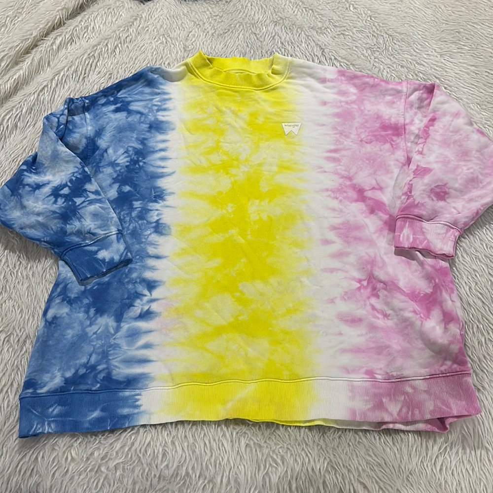 Wrangler women’s oversized tie dye crew neck sweater size small
